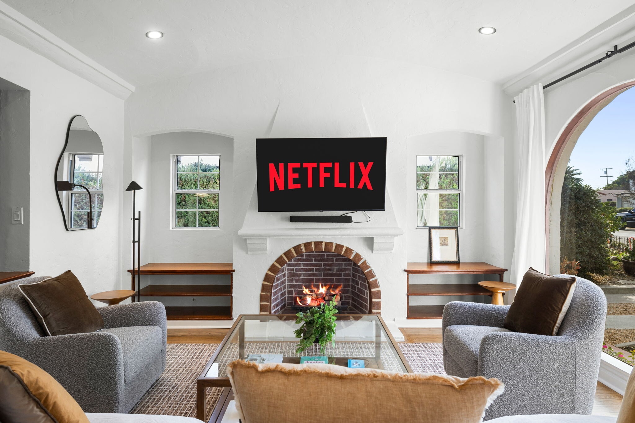 Building Photo - 3758 Gaviota Ave