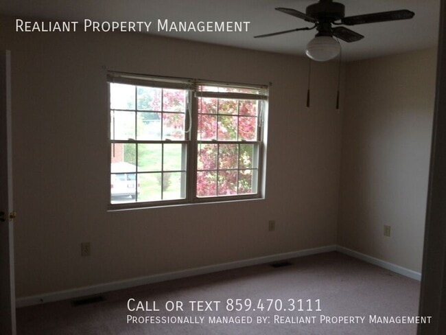 Building Photo - 212 Coburn-