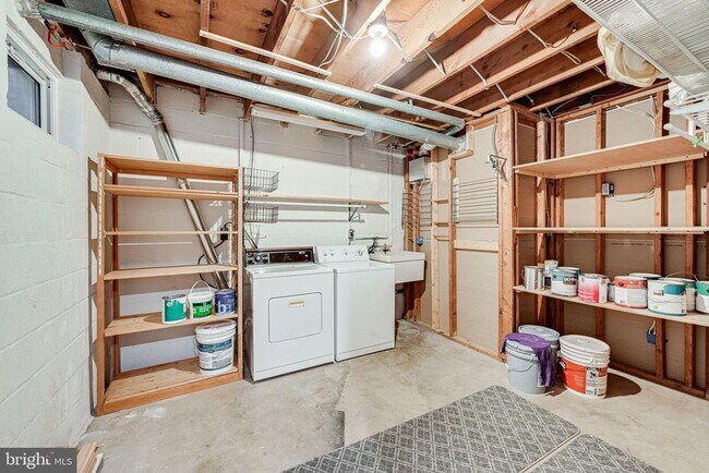 Building Photo - 2312 Wheystone Ct