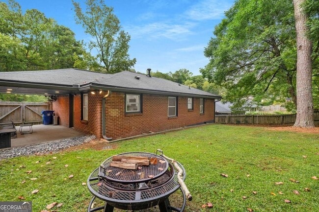Building Photo - 1857 Boulderview Dr SE