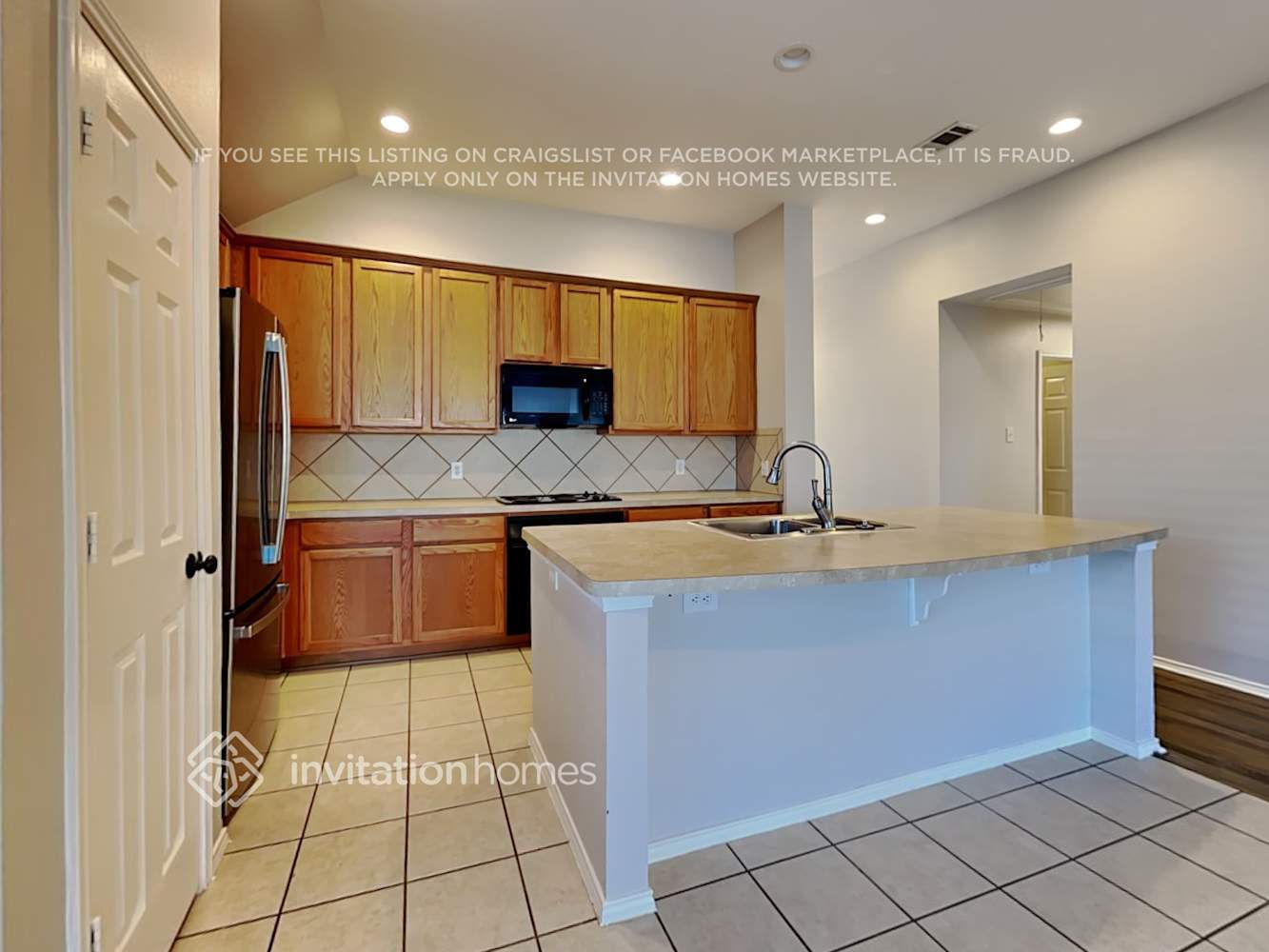 Building Photo - 253 Hilltop Dr
