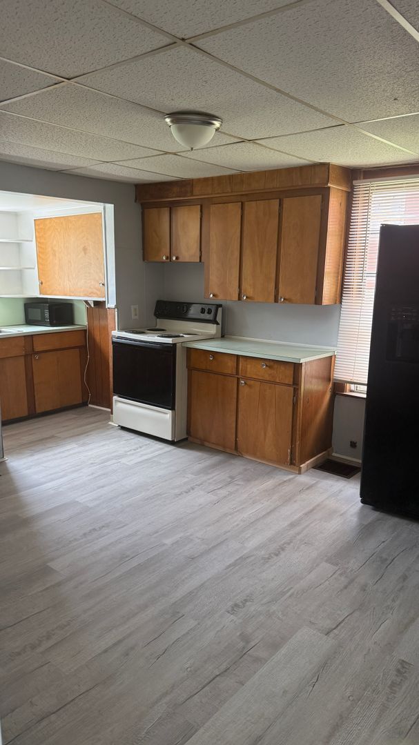 Building Photo - 479 B St