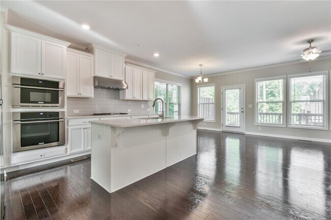 Building Photo - 354 Provenance Dr