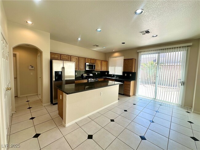 Building Photo - 7607 Pioneer Ranch Ave