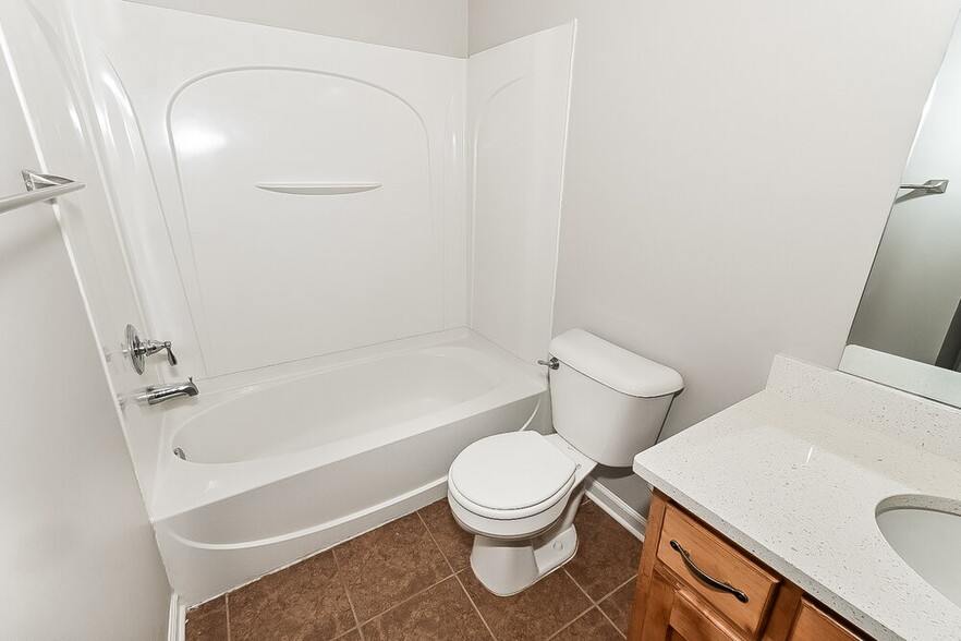 Building Photo - 5940 Keebler Dr W