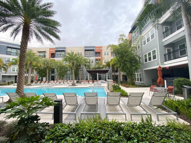 Building Photo - 2615 N Grady Ave