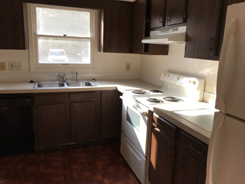 Building Photo - 58 N Pershing Ave