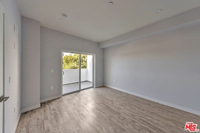 Building Photo - 5506 Thornburn St