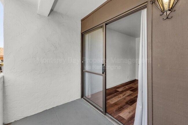 Building Photo - 500 Glenwood Cir