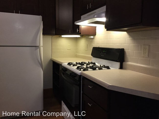 Building Photo - 1448-1450 Lake Dr SE