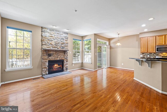 Building Photo - 261 Tall Trees Cir