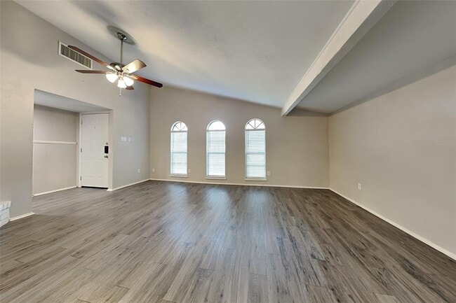 Building Photo - 18311 Navajo Trail Dr