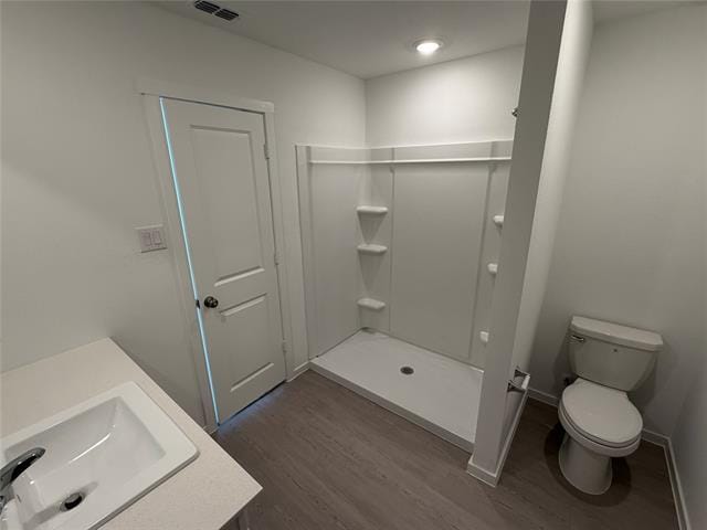 Building Photo - 639 Montclair Ave