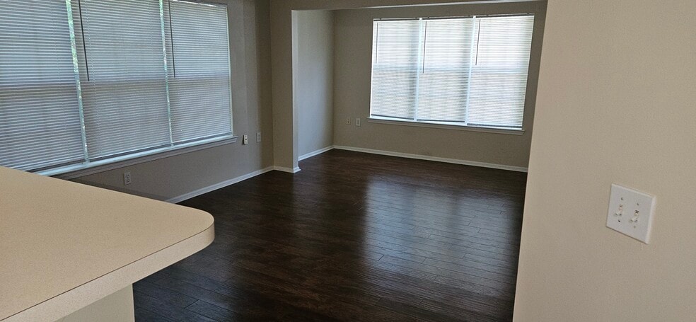 Building Photo - 50 Pebble Beach Cv