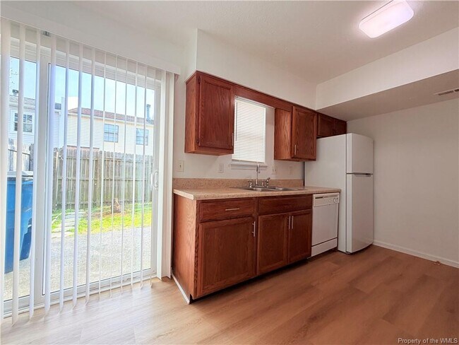 Building Photo - 9 Sidewinder Ct