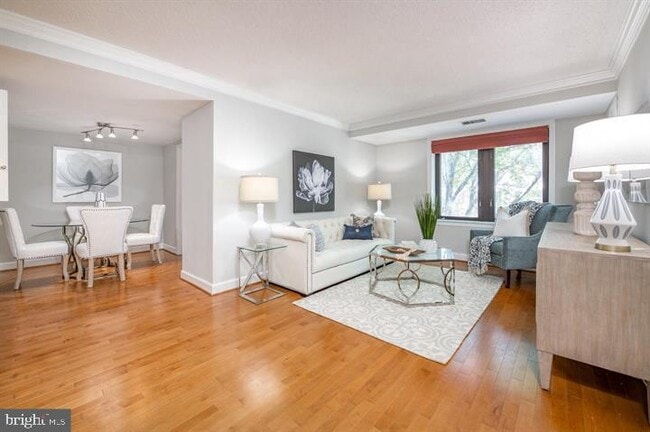 Building Photo - 1080 Wisconsin Ave NW