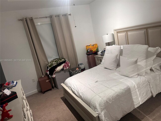 Building Photo - 8867 W 35th Way