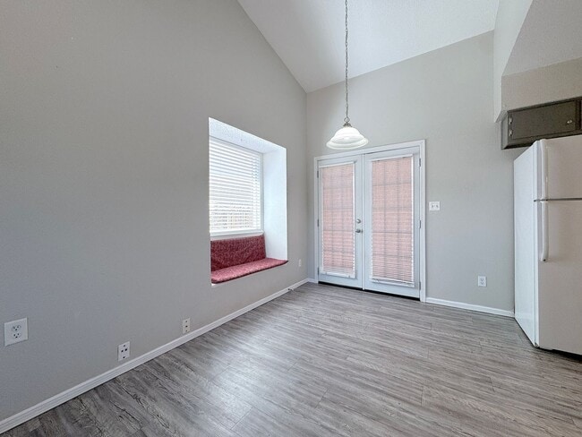 Building Photo - 1809 Agua Dulce St
