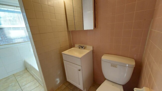 Building Photo - 98 W 8th Ave