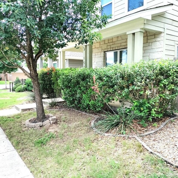 Building Photo - 107 Gambel Oak Way