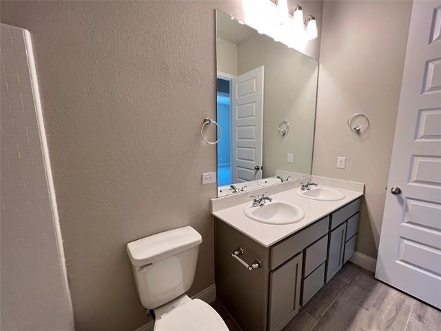 Building Photo - 1323 Beach Blvd