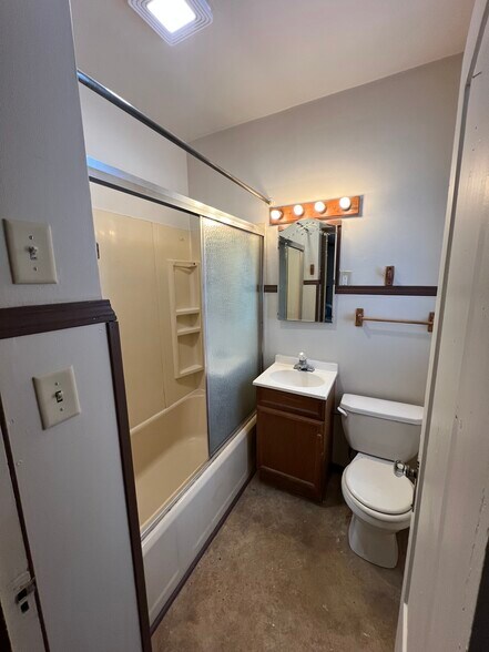 Bathroom - 101 Pleasant St