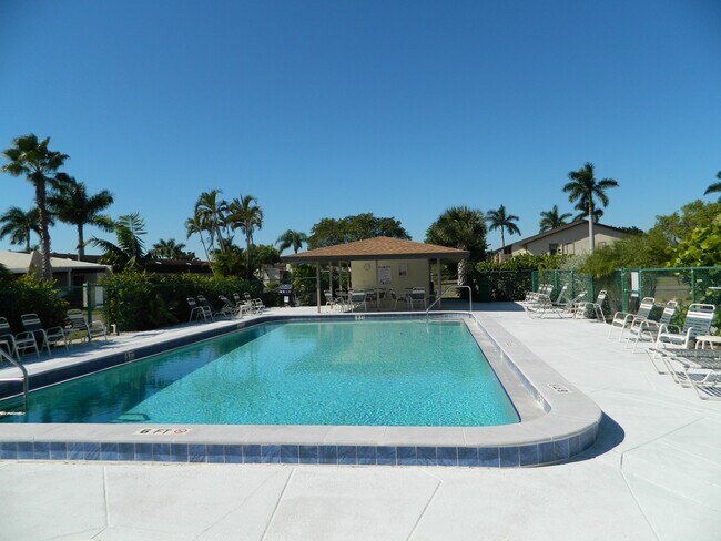 Building Photo - 9339 Lennex Ln