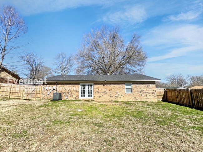 Building Photo - 5103 Brenda Cove