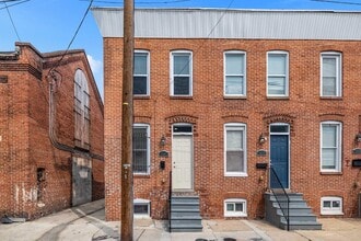 Building Photo - 1448 Ward St