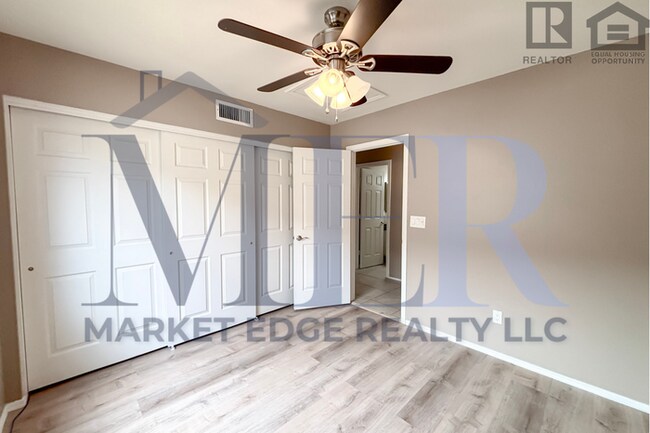 Building Photo - 3Bed/3Bath Home at Cave Creek/Greenway Rd!...