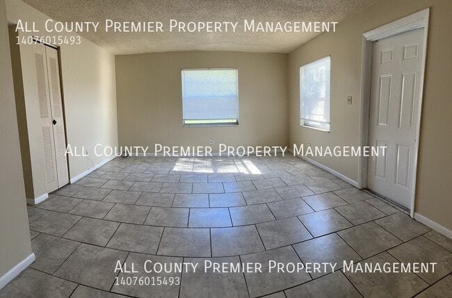 Building Photo - 5528 Rio Grande Ave