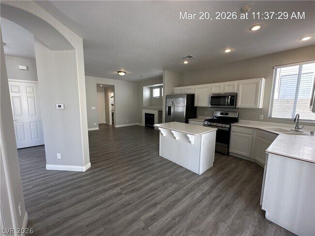 Building Photo - 9712 Floweret Ave