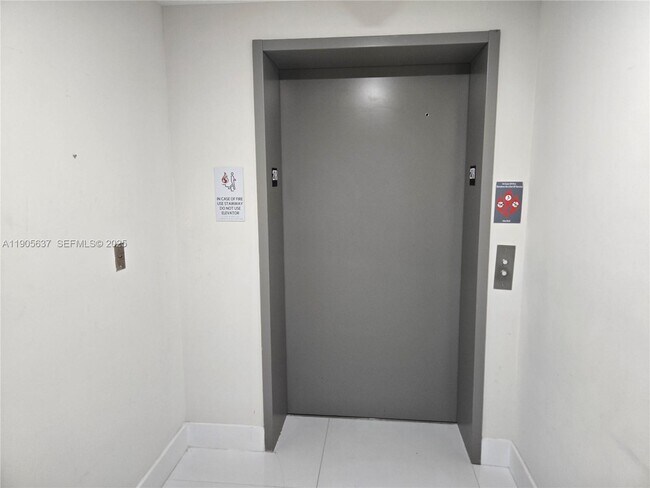 Building Photo - 16385 Biscayne Blvd