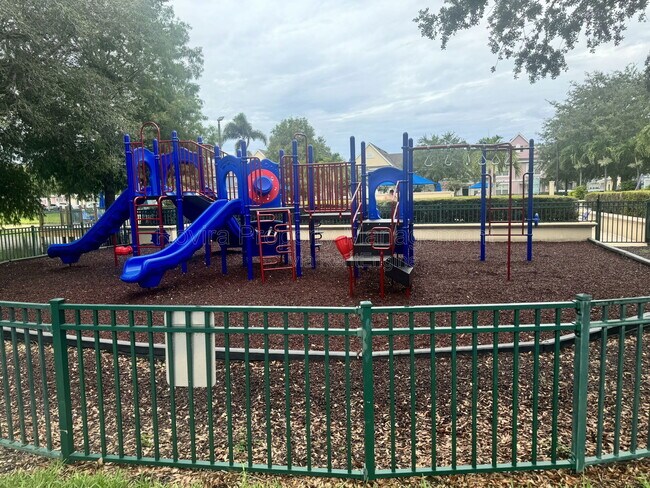 Building Photo - 4000 Venetian Bay Dr