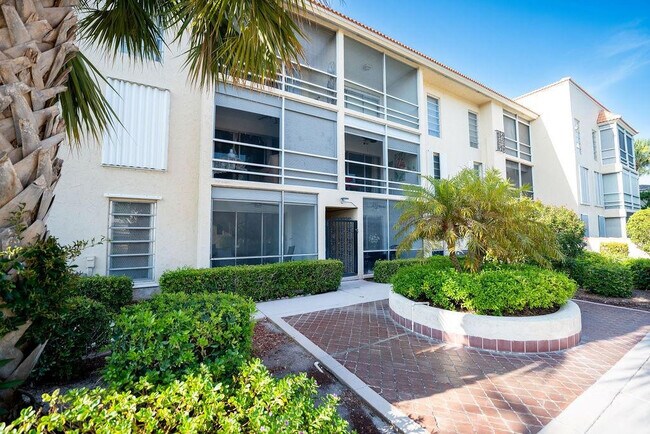 Building Photo - 331 SW 8th St