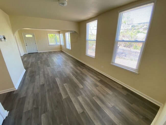 Building Photo - 1+ Bed 1 Bath, Single Family Home In Martinez