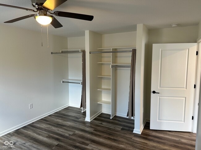 Building Photo - 103 S Nebraska St