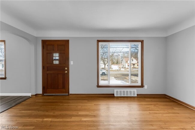 Building Photo - 14028 Rockside Rd