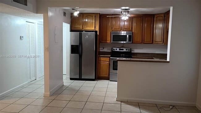 Building Photo - 4274 NW 89th Ave