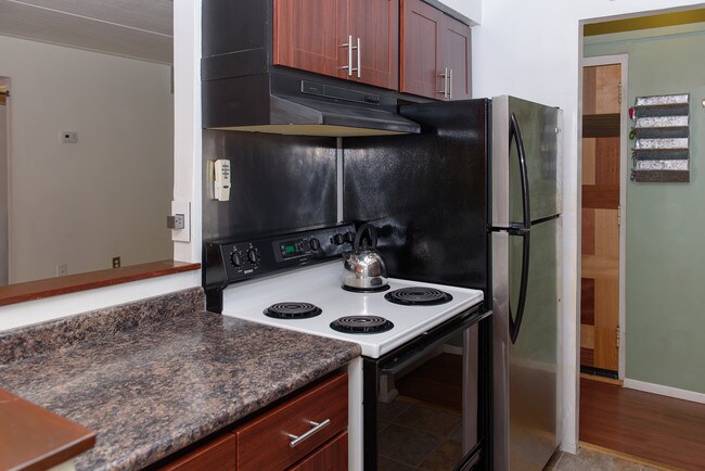 Building Photo - 280 Bridgewater Rd