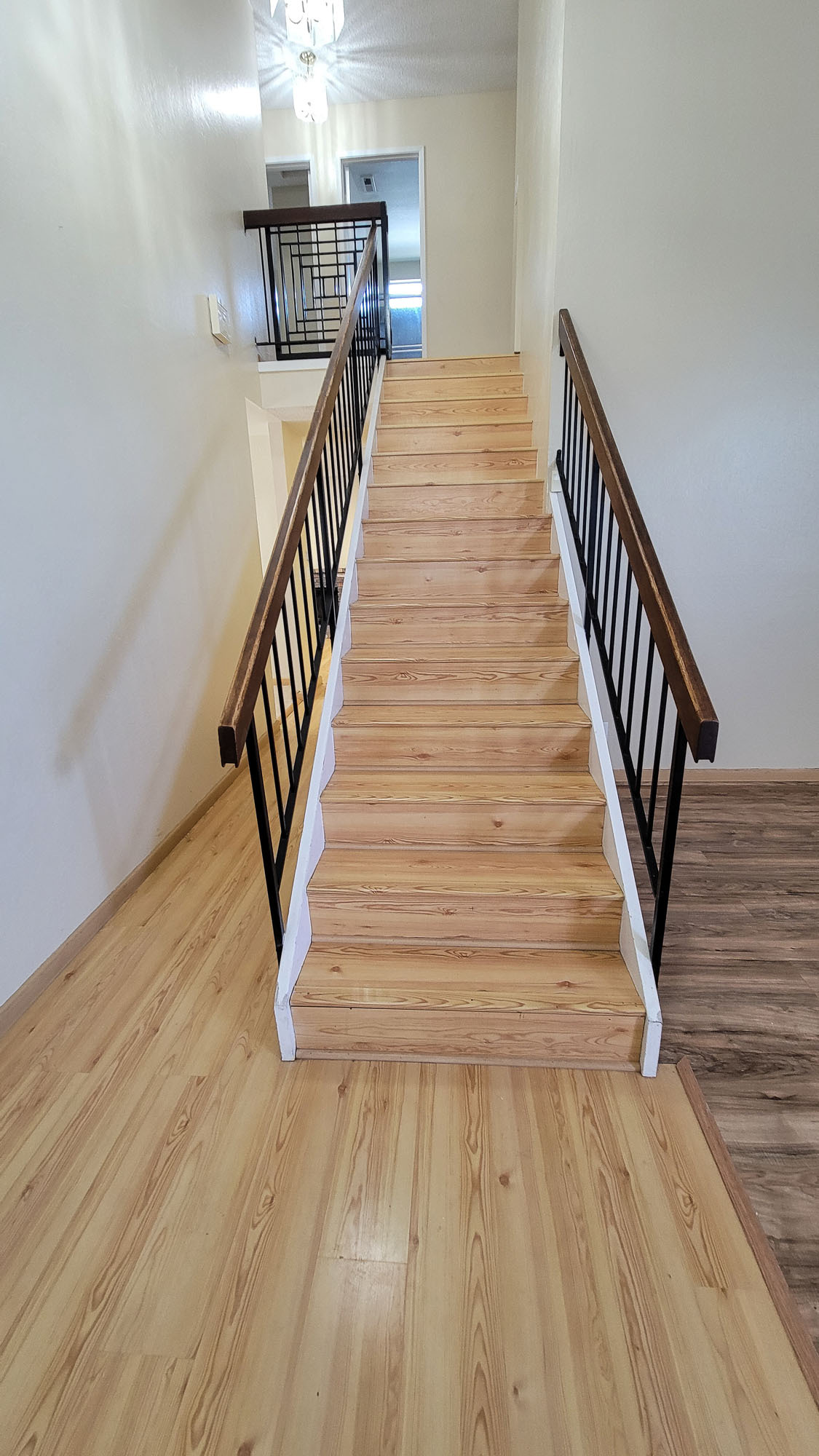 Stairway - 203 Oriole Ct