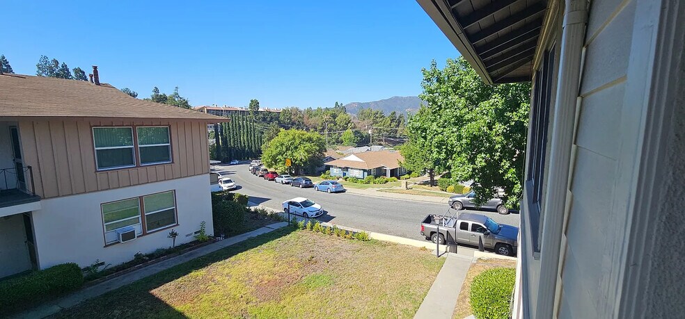 Building Photo - 3622 Stancrest Dr