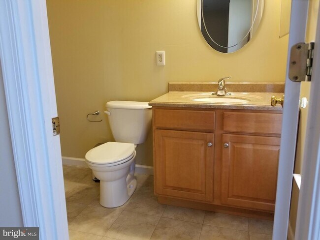 Building Photo - 181 Hudson Dr