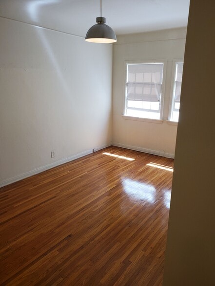 Building Photo - 6450 W Olympic Blvd