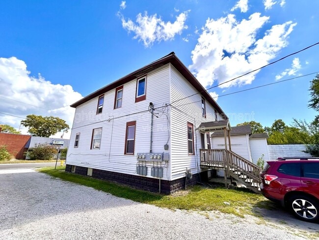 Building Photo - 2825 Sanford St