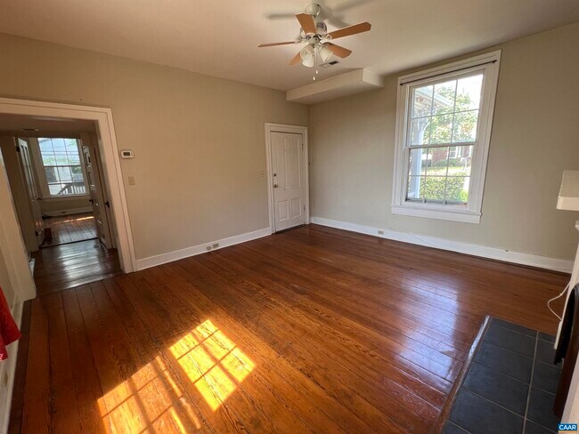 Building Photo - 510 Ridge St