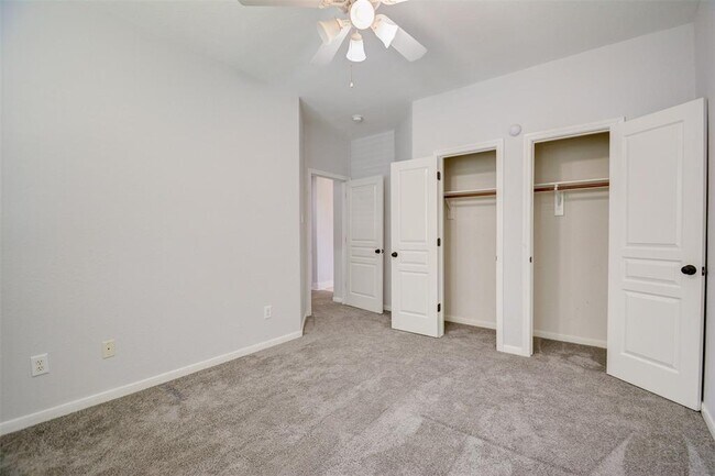 Building Photo - 214 Spring Lakes Haven