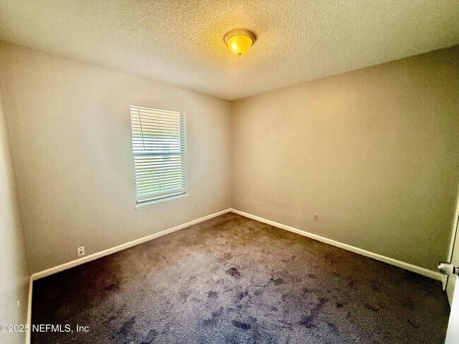Building Photo - 71 Naugatuck Dr