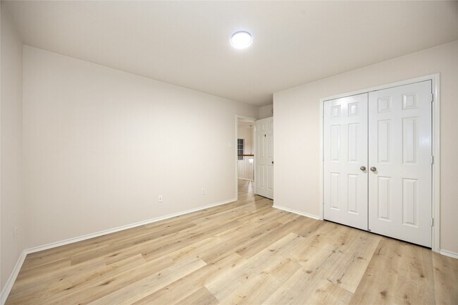 Building Photo - 21327 Colton Cove Dr