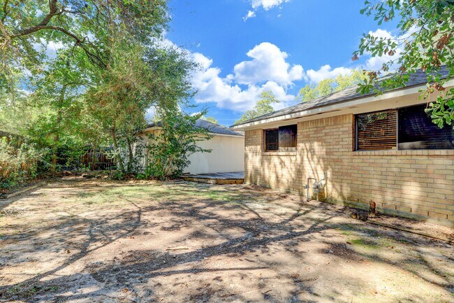 Building Photo - 3706 Haven Pines Dr